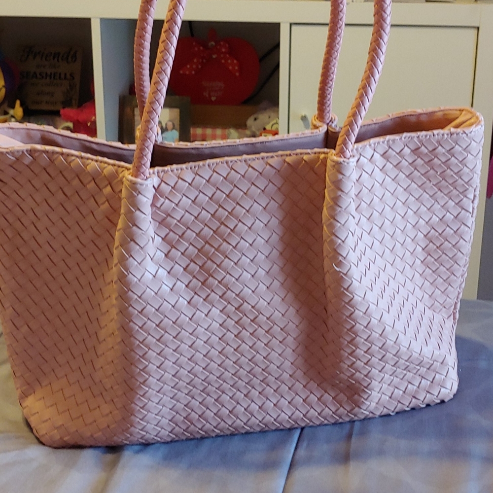 Lulu Dharma bag